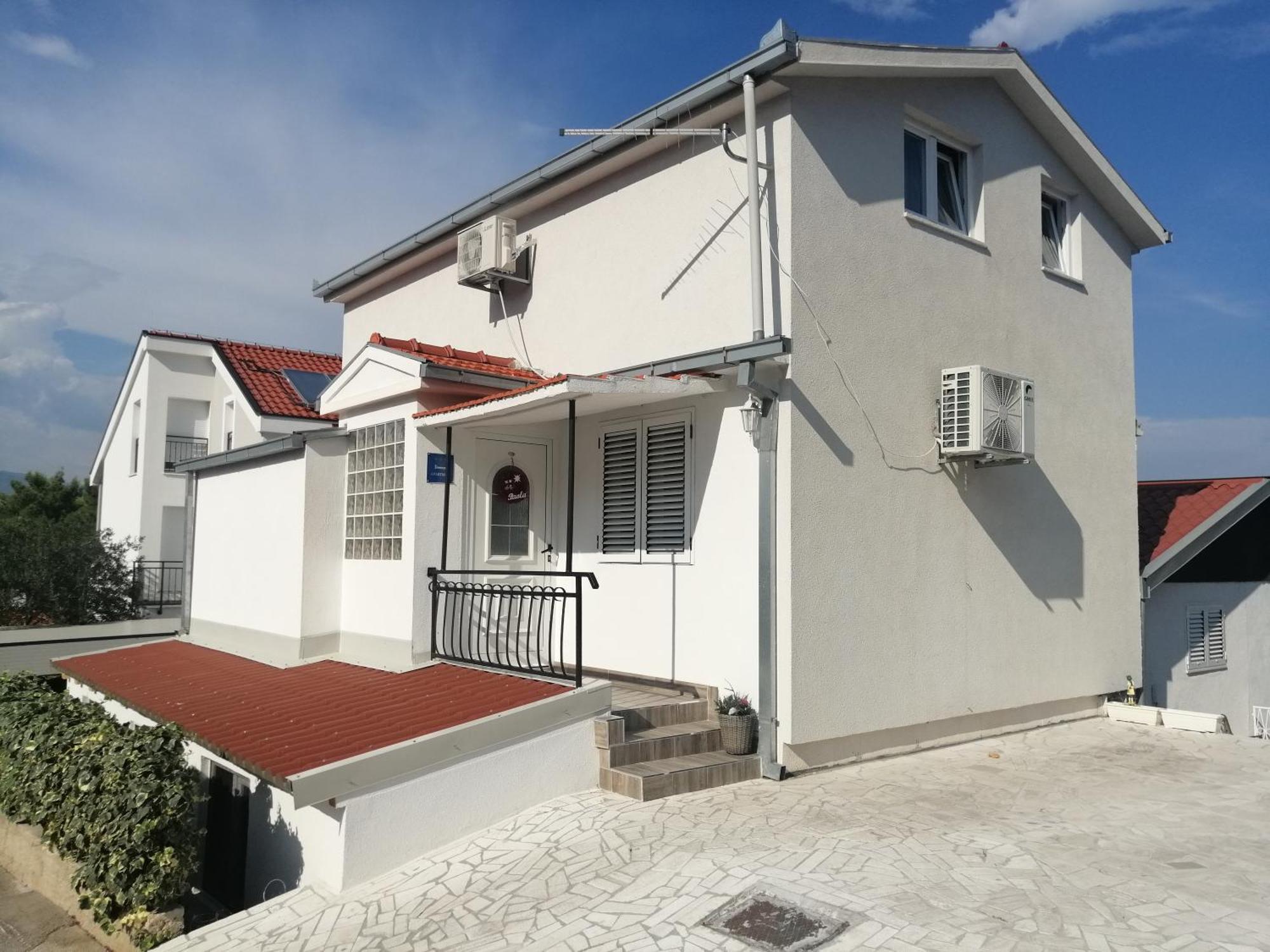 Apartments Paola Trogir Habitación foto