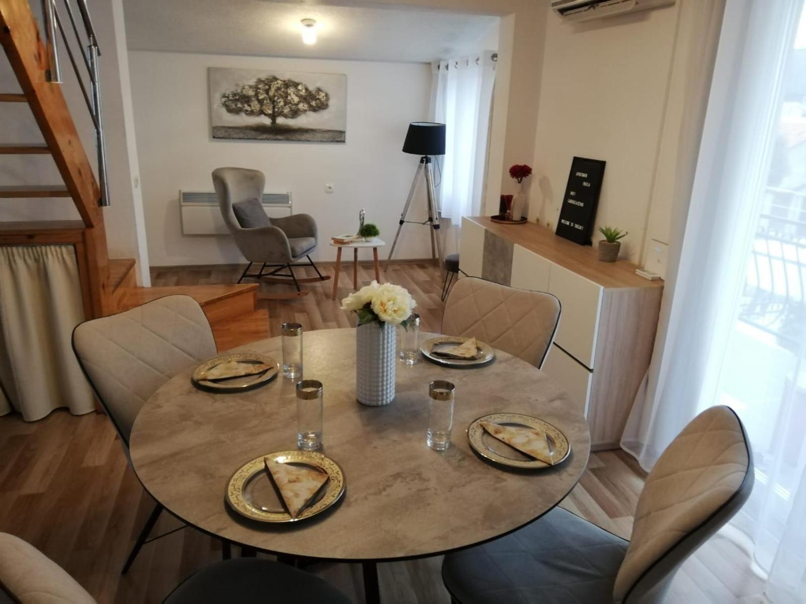 Apartments Paola Trogir Habitación foto