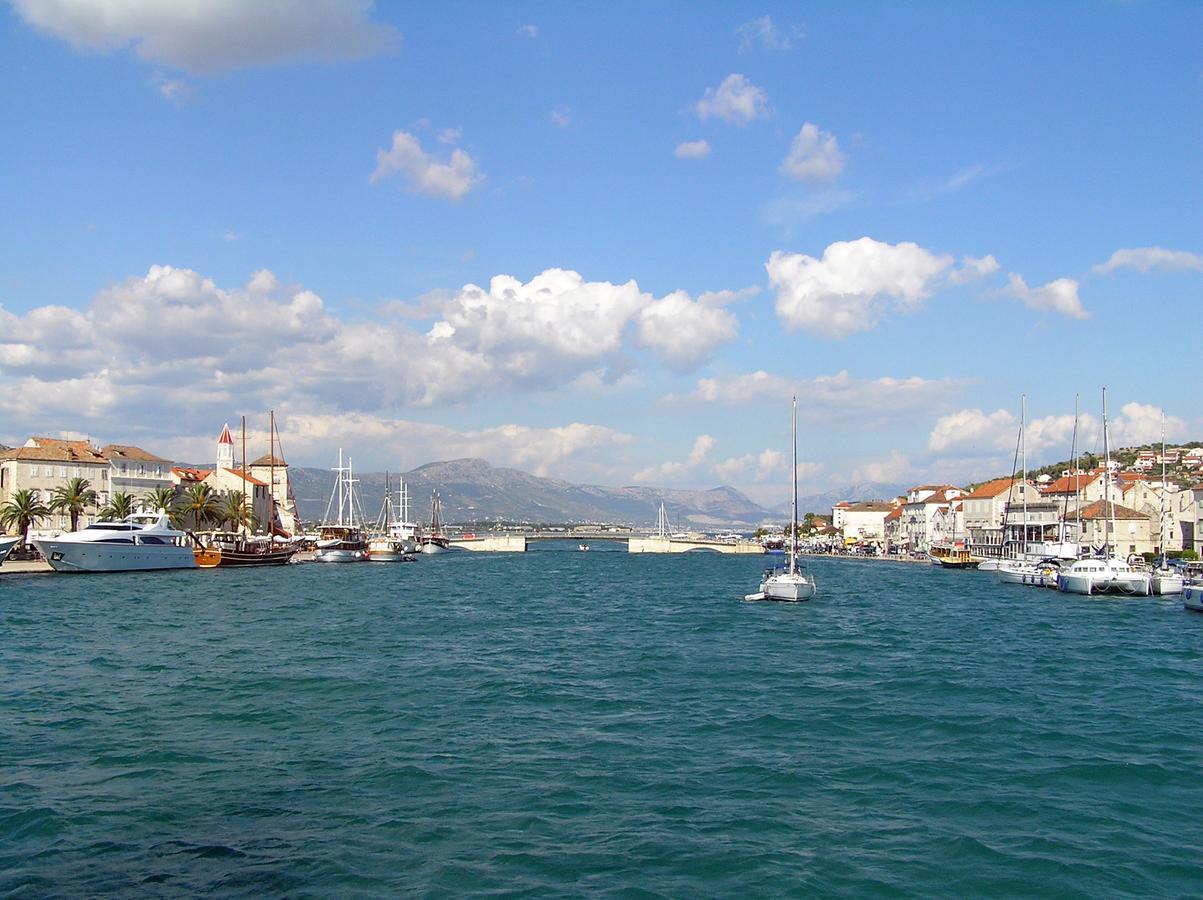 Apartments Paola Trogir Exterior foto